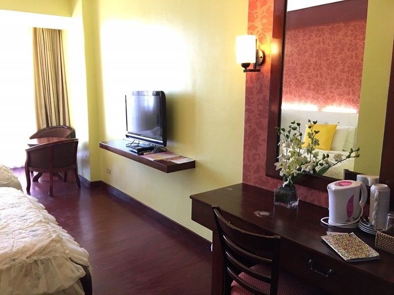 Oyo 159 San Remigio Pensionne Suites Cebu Stadt Exterior foto